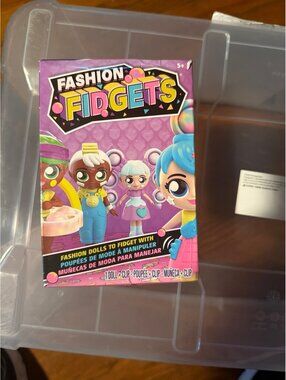Fashion Fidgets Collectible Fidget Doll 1 Mystery Doll & Clip Included